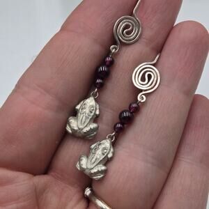 Artisan 925 Sterling Silver Frog Charm Real Garnet Swirl Dangle Earrings